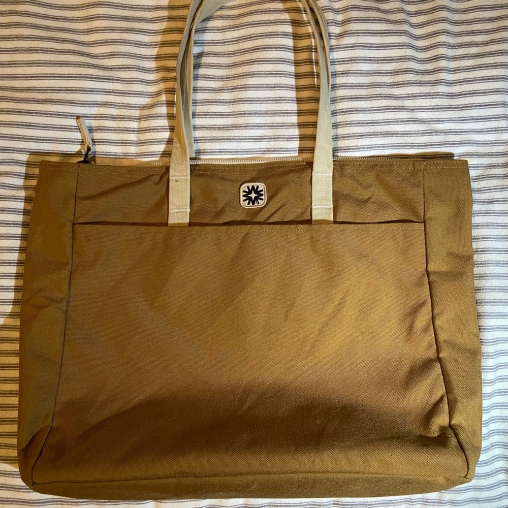 Walker Family Goods Valley Tote Bag in Honey